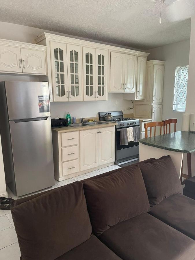 Finest Accommodation Marley Manor Apt # 513 Ground Floor 6 Marley Rd Kgn 6 Kingston Extérieur photo