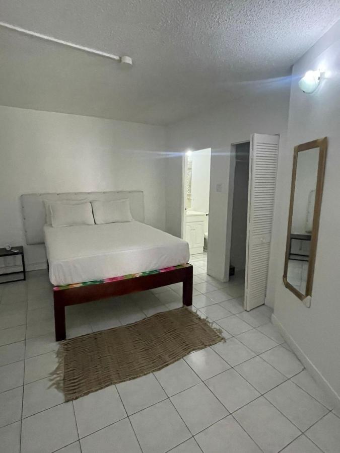 Finest Accommodation Marley Manor Apt # 513 Ground Floor 6 Marley Rd Kgn 6 Kingston Extérieur photo